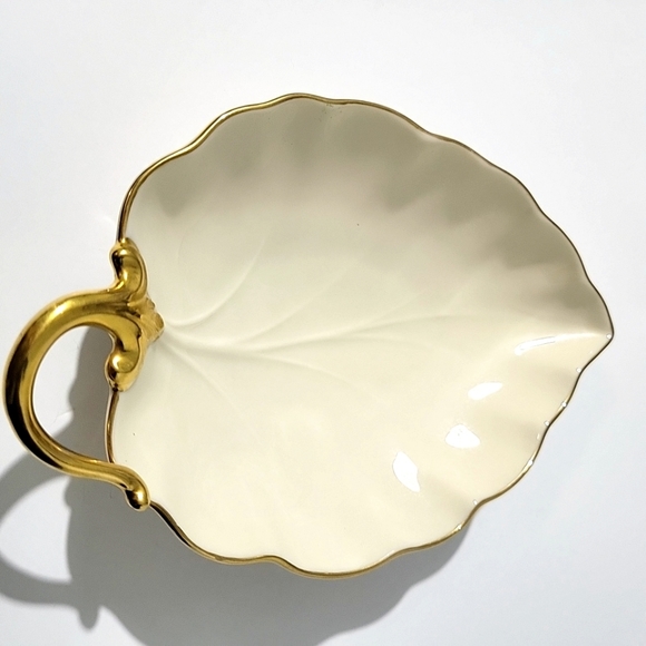 Lenox Hand Decorated 24K Gold Trim Leaf Dish - Picture 6 of 10